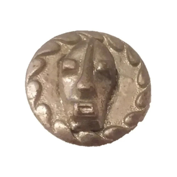 African Bonham Binji Siver Button - Picture 1 of 1